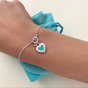 Return to Tiffany toggle heart charm bracelet.